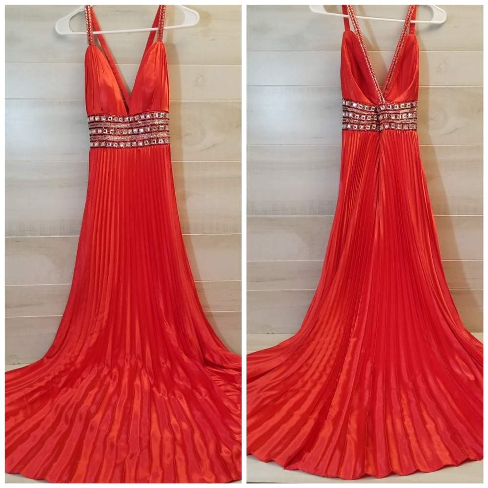 {0} Mori Lee Jewel Sequins Bead Red Pleated Dress